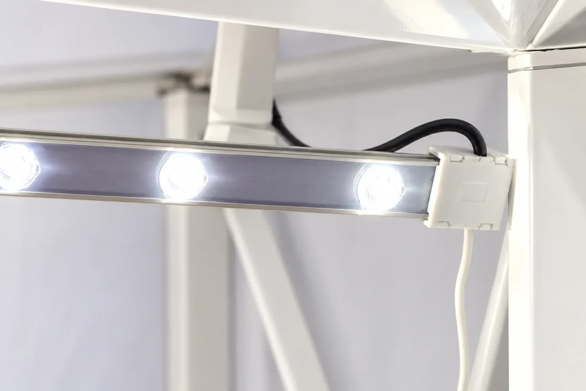 LED bar inside the MODULAR FRAME PLUS